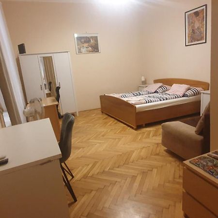 Garibaldi Apartman Budapest Exterior foto