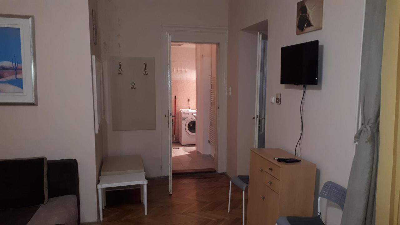 Garibaldi Apartman Budapest Exterior foto
